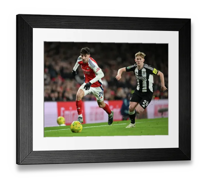 Framed Print : Arsenal v Newcastle United - Carabao Cup Semi Final First Leg Framed Print : Arsenal v Newcastle United - Carabao Cup Semi Final First Leg