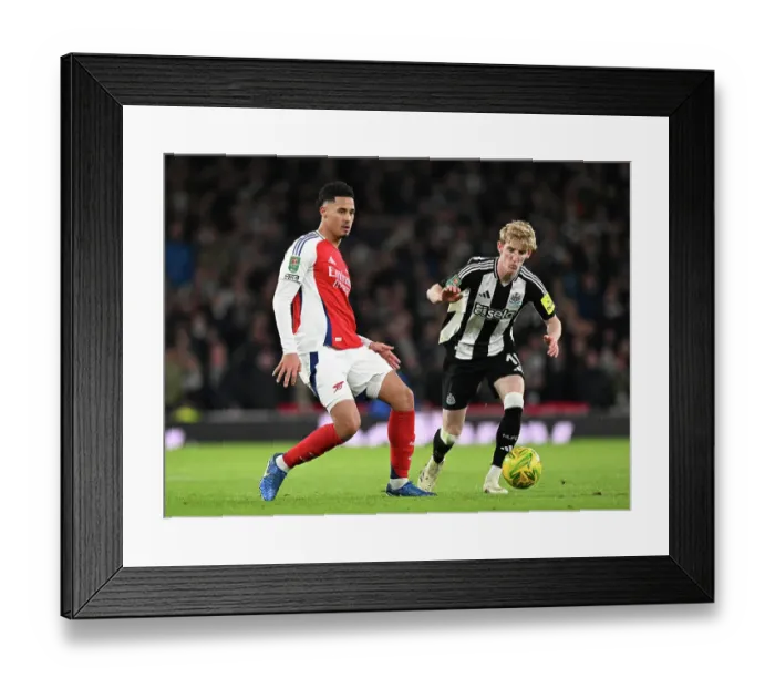 Framed Print : Arsenal v Newcastle United - Carabao Cup Semi Final First Leg Framed Print : Arsenal v Newcastle United - Carabao Cup Semi Final First Leg