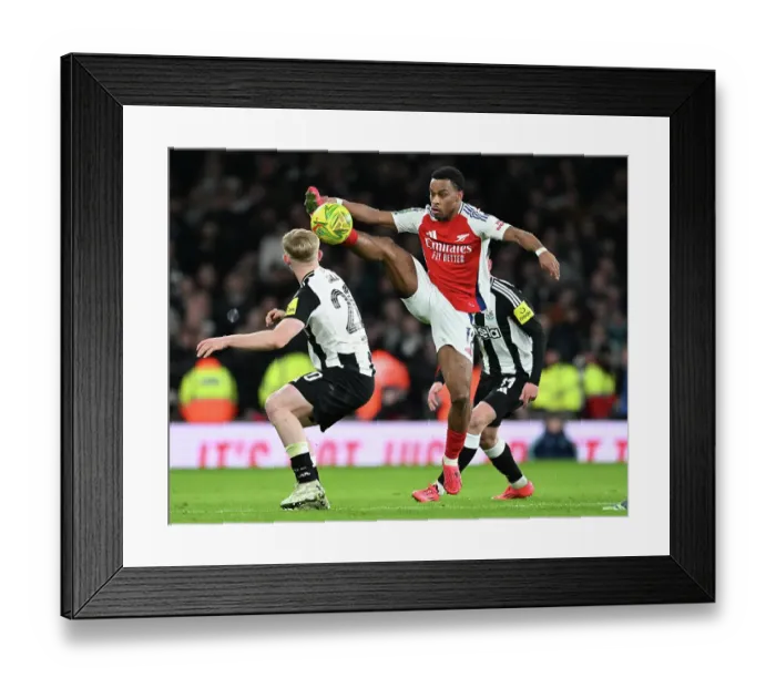Framed Print : Arsenal v Newcastle United - Carabao Cup Semi Final First Leg Framed Print : Arsenal v Newcastle United - Carabao Cup Semi Final First Leg