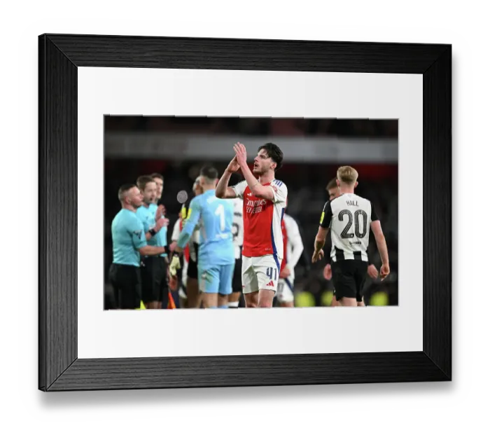 Framed Print : Arsenal v Newcastle United - Carabao Cup Semi Final First Leg