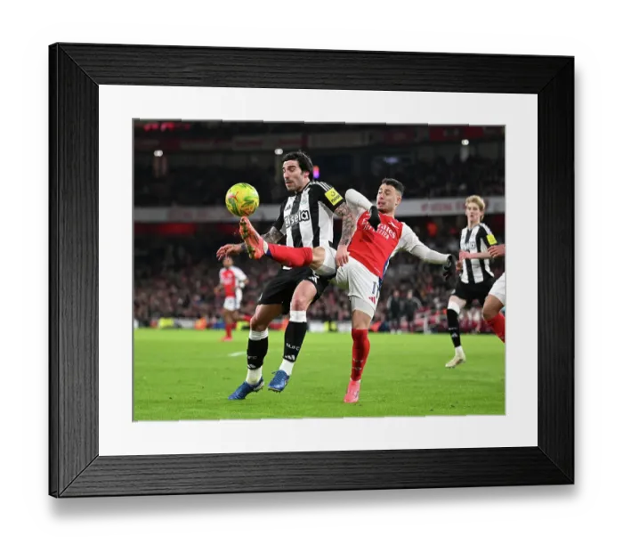 Framed Print : Arsenal v Newcastle United - Carabao Cup Semi Final First Leg Framed Print : Arsenal v Newcastle United - Carabao Cup Semi Final First Leg