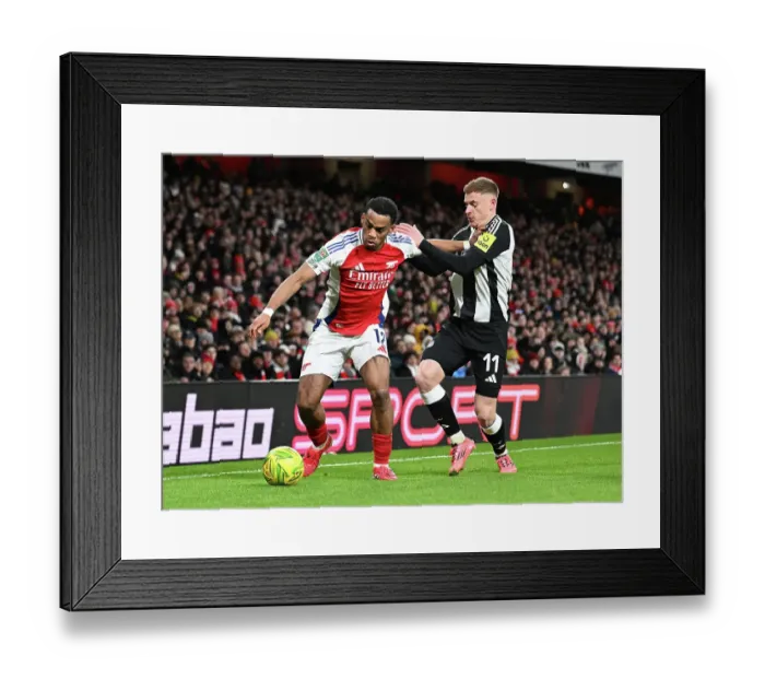 Framed Print : Arsenal v Newcastle United - Carabao Cup Semi Final First Leg Framed Print : Arsenal v Newcastle United - Carabao Cup Semi Final First Leg