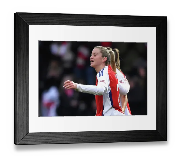 Framed Print : Arsenal FC v Crystal Palace - Barclays Women's Super League Framed Print : Arsenal FC v Crystal Palace - Barclays Women's Super League