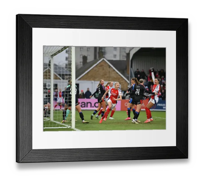 Framed Print : Arsenal FC v Crystal Palace - Barclays Women's Super League Framed Print : Arsenal FC v Crystal Palace - Barclays Women's Super League