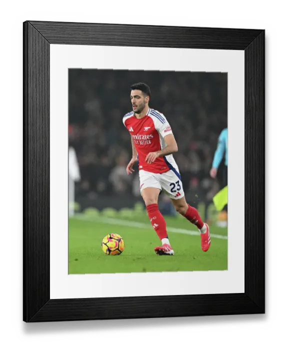 Framed Print : Arsenal FC v Aston Villa FC - Premier League