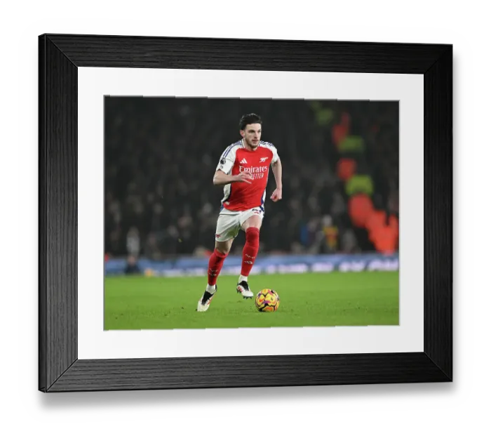 Framed Print : Arsenal FC v Aston Villa FC - Premier League Framed Print : Arsenal FC v Aston Villa FC - Premier League