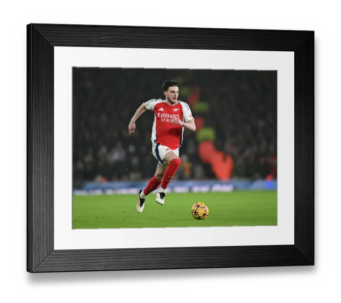 Framed Print : Arsenal FC v Aston Villa FC - Premier League Framed Print : Arsenal FC v Aston Villa FC - Premier League