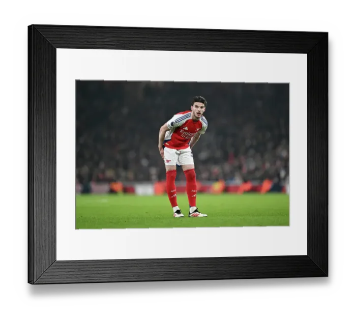 Framed Print : Arsenal FC v Aston Villa FC - Premier League Framed Print : Arsenal FC v Aston Villa FC - Premier League