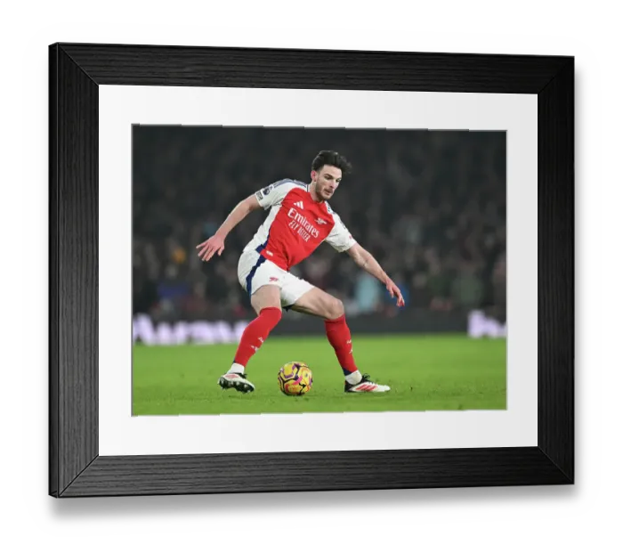 Framed Print : Arsenal FC v Aston Villa FC - Premier League