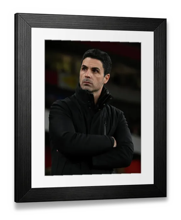 Framed Print : Arsenal FC v Aston Villa FC - Premier League Framed Print : Arsenal FC v Aston Villa FC - Premier League