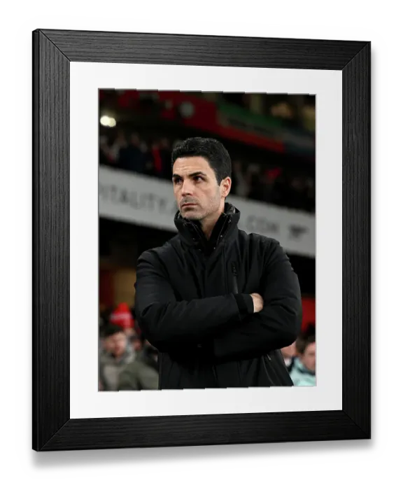 Framed Print : Arsenal FC v Aston Villa FC - Premier League Framed Print : Arsenal FC v Aston Villa FC - Premier League