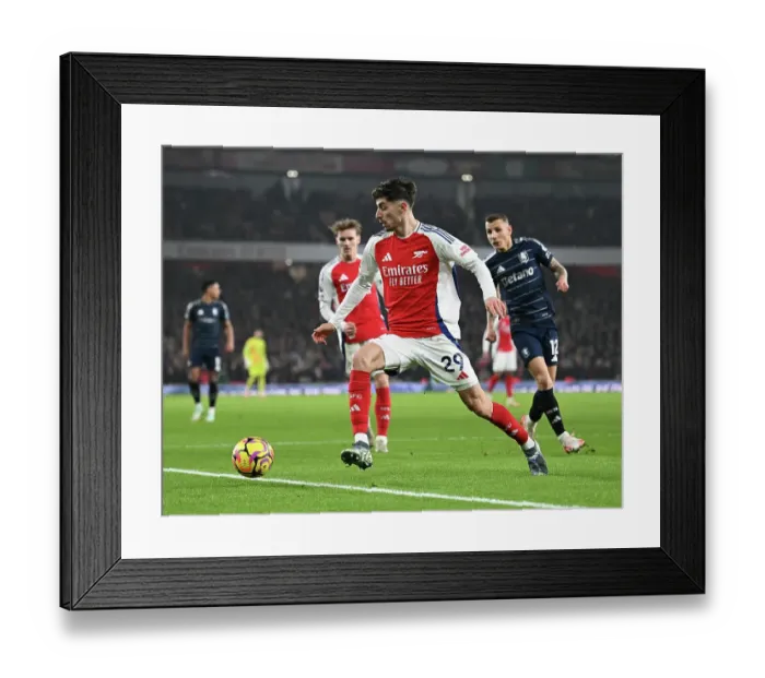 Framed Print : Arsenal FC v Aston Villa FC - Premier League Framed Print : Arsenal FC v Aston Villa FC - Premier League