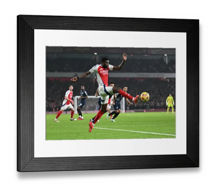 Framed Print : Arsenal FC v Aston Villa FC - Premier League Framed Print : Arsenal FC v Aston Villa FC - Premier League
