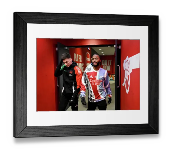 Framed Print : Arsenal FC v Aston Villa FC - Premier League Framed Print : Arsenal FC v Aston Villa FC - Premier League
