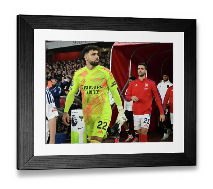 Framed Print : Arsenal FC v Aston Villa FC - Premier League Framed Print : Arsenal FC v Aston Villa FC - Premier League