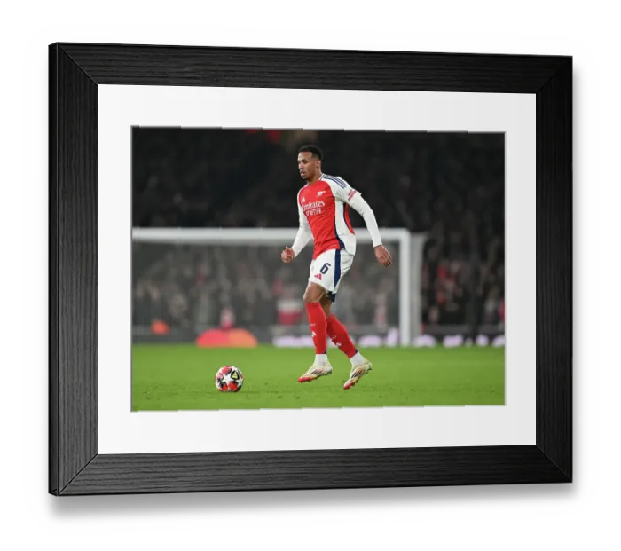 Framed Print : Arsenal FC v GNK Dinamo - UEFA Champions League 2024 / 25 League Phase MD7
