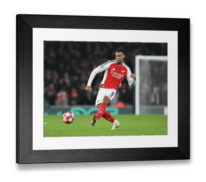 Framed Print : Arsenal FC v GNK Dinamo - UEFA Champions League 2024 / 25 League Phase MD7