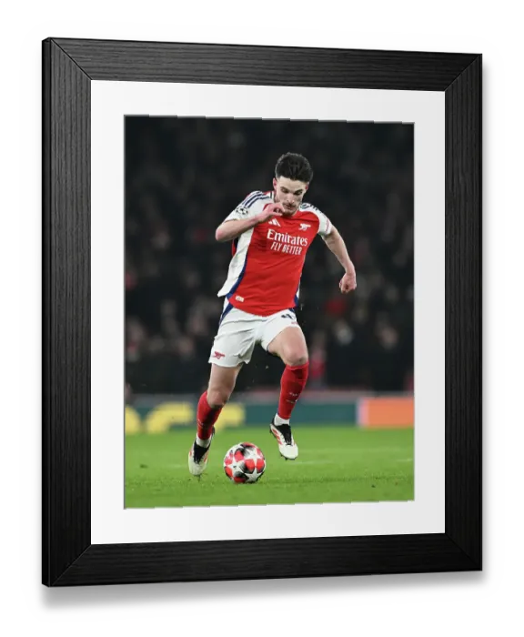 Framed Print : Arsenal FC v GNK Dinamo - UEFA Champions League 2024 / 25 League Phase MD7