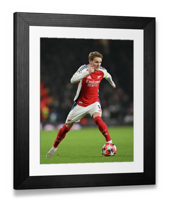 Framed Print : Arsenal FC v GNK Dinamo - UEFA Champions League 2024 / 25 League Phase MD7 Framed Print : Arsenal FC v GNK Dinamo - UEFA Champions League 2024 / 25 League Phase MD7