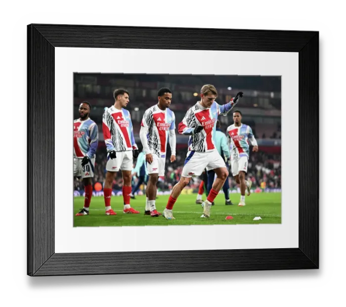 Framed Print : Arsenal FC v GNK Dinamo - UEFA Champions League 2024 / 25 League Phase MD7 Framed Print : Arsenal FC v GNK Dinamo - UEFA Champions League 2024 / 25 League Phase MD7