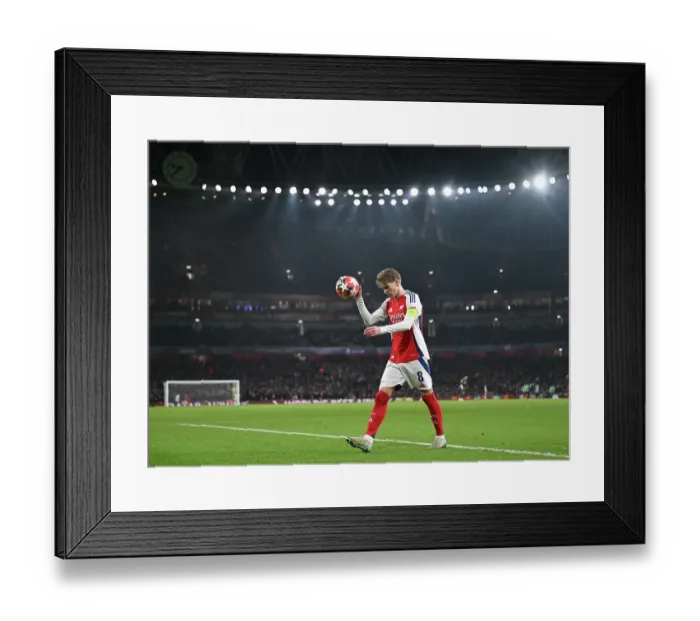 Framed Print : Arsenal FC v GNK Dinamo - UEFA Champions League 2024 / 25 League Phase MD7