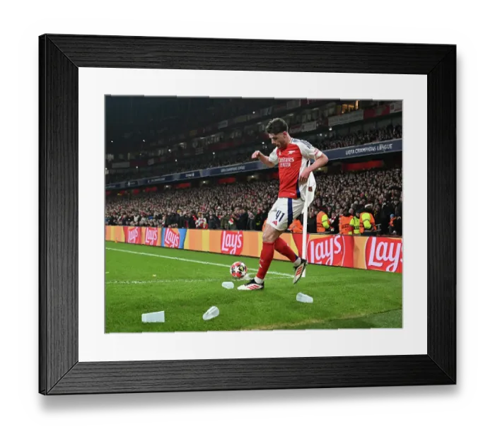 Framed Print : Arsenal FC v GNK Dinamo - UEFA Champions League 2024 / 25 League Phase MD7