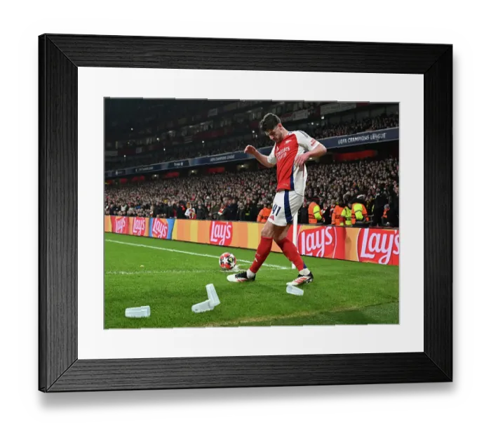 Framed Print : Arsenal FC v GNK Dinamo - UEFA Champions League 2024 / 25 League Phase MD7 Framed Print : Arsenal FC v GNK Dinamo - UEFA Champions League 2024 / 25 League Phase MD7