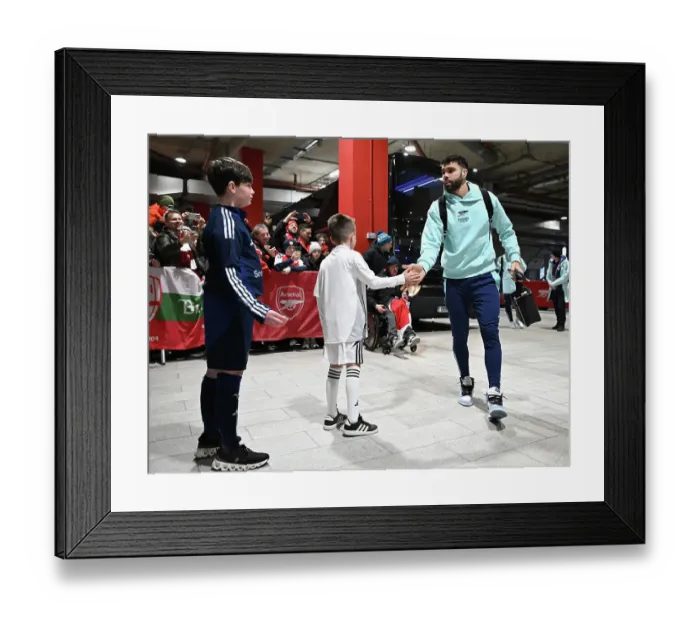 Framed Print : Arsenal v Manchester United - Emirates FA Cup Third Round Framed Print : Arsenal v Manchester United - Emirates FA Cup Third Round