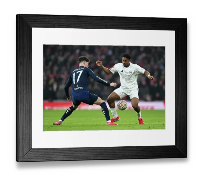 Framed Print : Arsenal v Manchester United - Emirates FA Cup Third Round