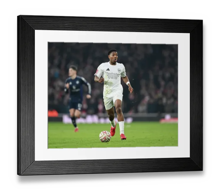Framed Print : Arsenal v Manchester United - Emirates FA Cup Third Round