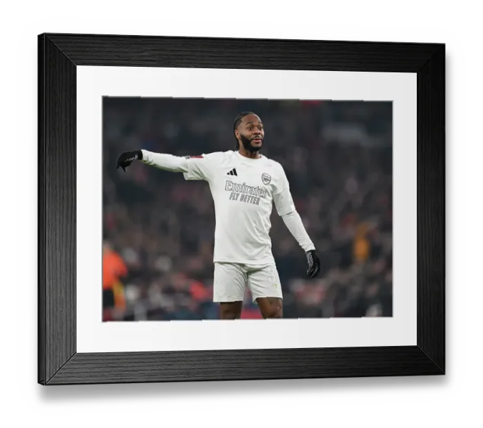 Framed Print : Arsenal v Manchester United - Emirates FA Cup Third Round Framed Print : Arsenal v Manchester United - Emirates FA Cup Third Round