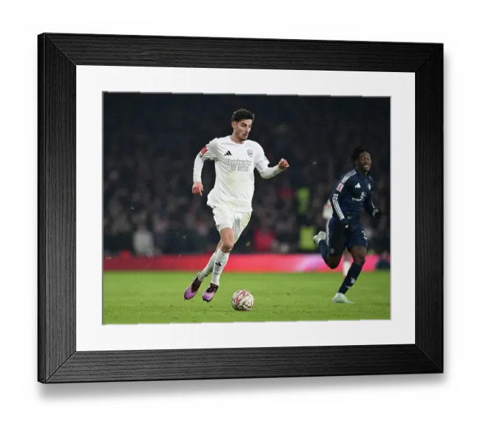 Framed Print : Arsenal v Manchester United - Emirates FA Cup Third Round
