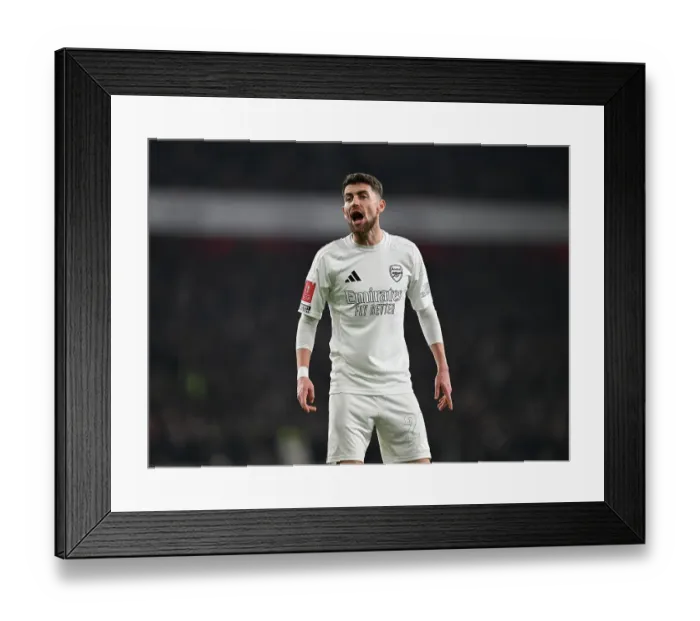 Framed Print : Arsenal v Manchester United - Emirates FA Cup Third Round Framed Print : Arsenal v Manchester United - Emirates FA Cup Third Round
