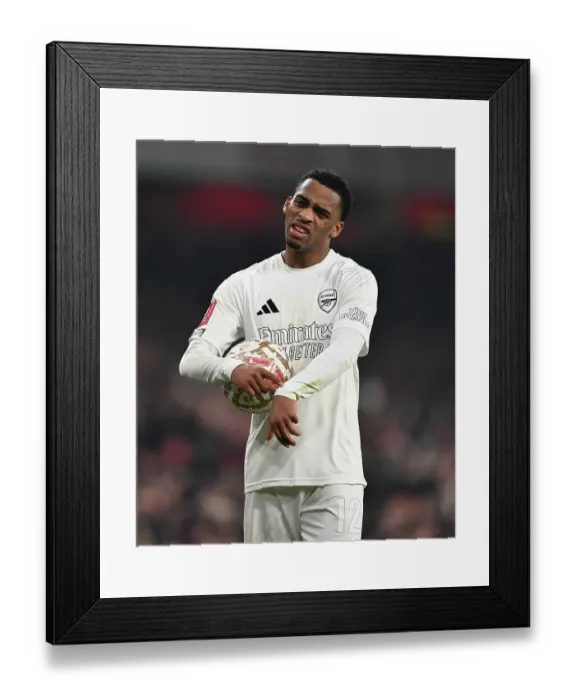 Framed Print : Arsenal v Manchester United - Emirates FA Cup Third Round