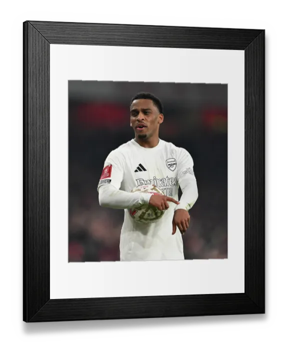 Framed Print : Arsenal v Manchester United - Emirates FA Cup Third Round Framed Print : Arsenal v Manchester United - Emirates FA Cup Third Round