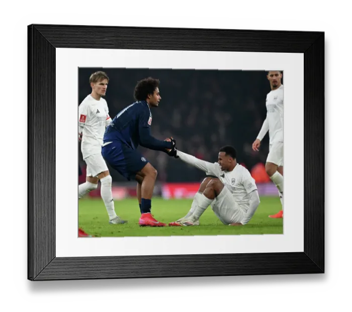 Framed Print : Arsenal v Manchester United - Emirates FA Cup Third Round Framed Print : Arsenal v Manchester United - Emirates FA Cup Third Round