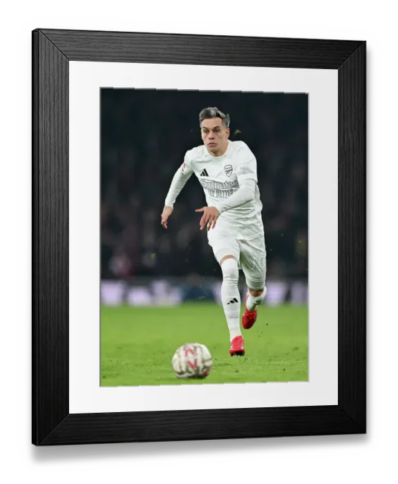 Framed Print : Arsenal v Manchester United - Emirates FA Cup Third Round