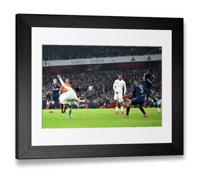 Framed Print : Arsenal v Manchester United - Emirates FA Cup Third Round