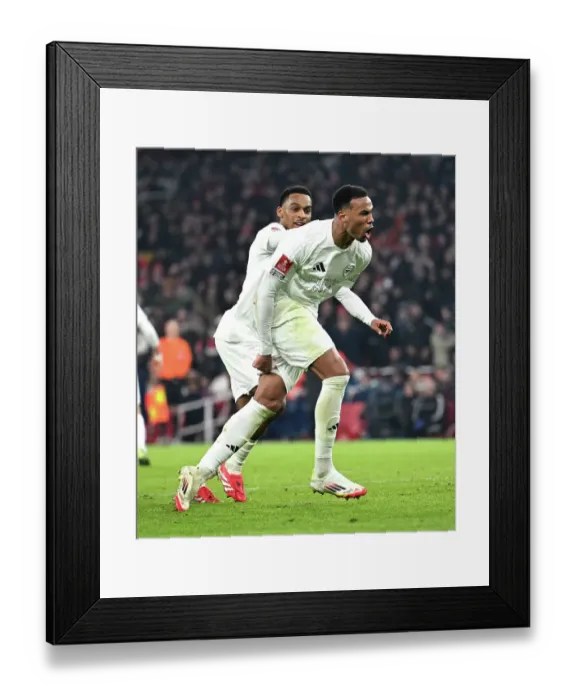 Framed Print : Arsenal v Manchester United - Emirates FA Cup Third Round