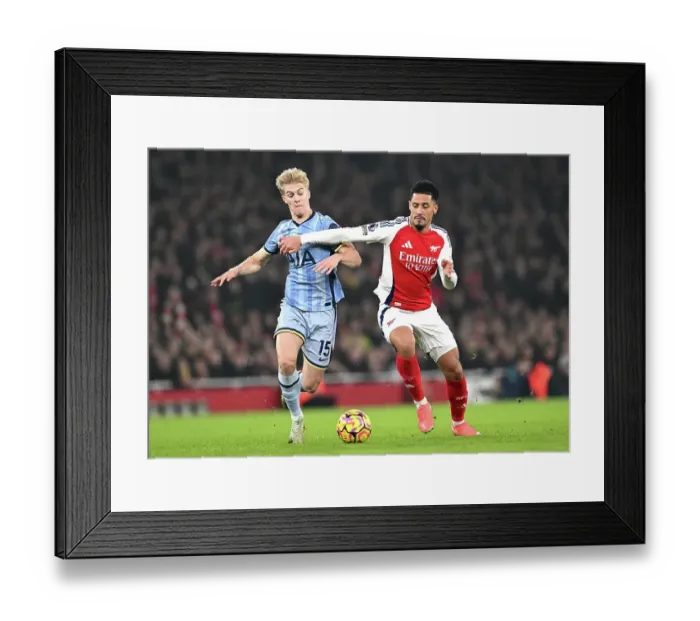 Framed Print : Arsenal FC v Tottenham Hotspur FC - Premier League Framed Print : Arsenal FC v Tottenham Hotspur FC - Premier League