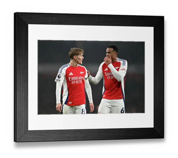 Framed Print : Arsenal FC v Tottenham Hotspur FC - Premier League Framed Print : Arsenal FC v Tottenham Hotspur FC - Premier League