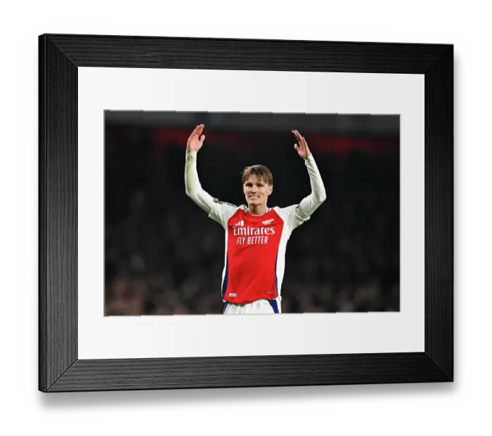 Framed Print : Arsenal FC v Tottenham Hotspur FC - Premier League Framed Print : Arsenal FC v Tottenham Hotspur FC - Premier League