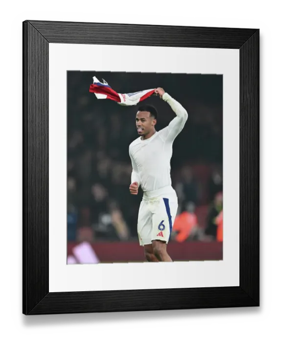 Framed Print : Arsenal FC v Tottenham Hotspur FC - Premier League