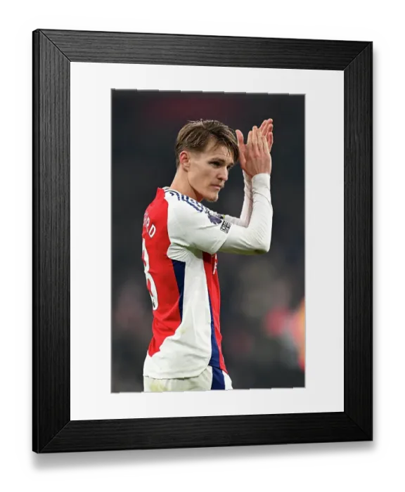 Framed Print : Arsenal FC v Tottenham Hotspur FC - Premier League