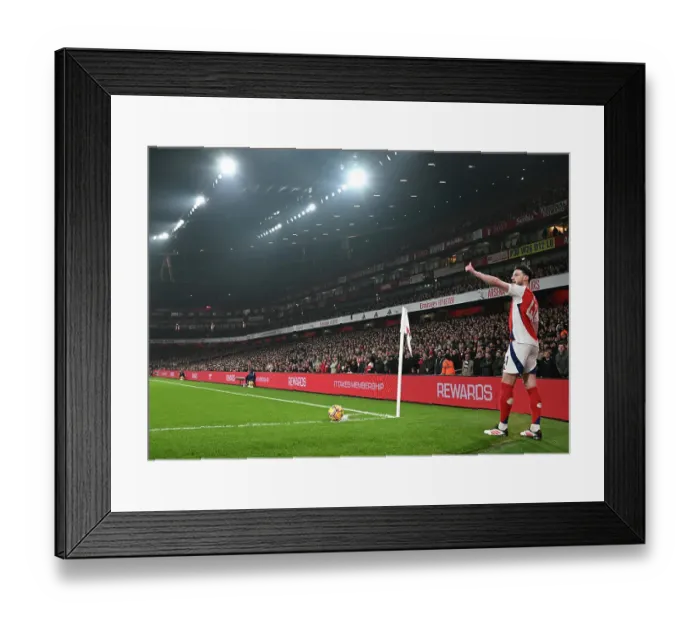 Framed Print : Arsenal FC v Tottenham Hotspur FC - Premier League
