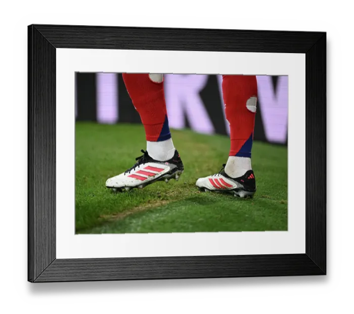 Framed Print : Arsenal FC v Tottenham Hotspur FC - Premier League