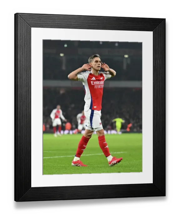 Framed Print : Arsenal FC v Tottenham Hotspur FC - Premier League