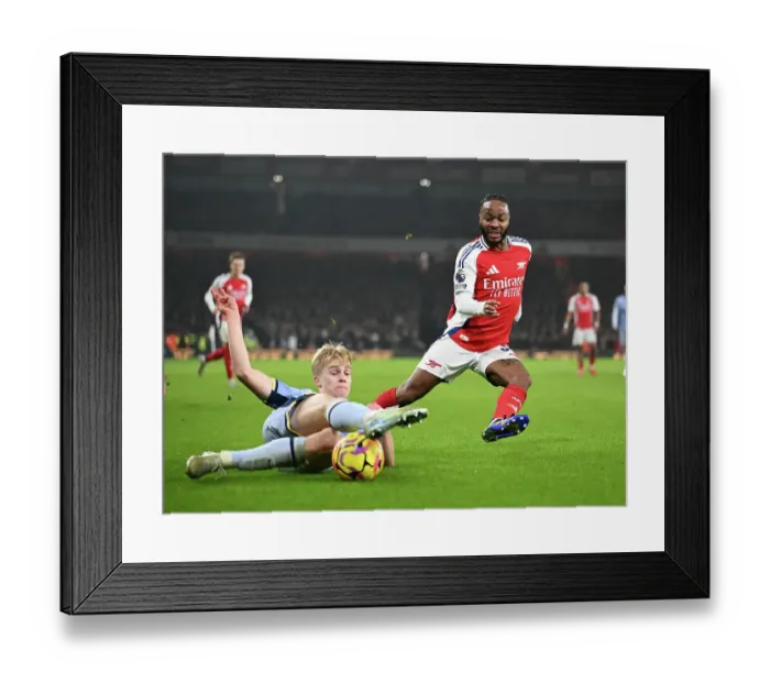 Framed Print : Arsenal FC v Tottenham Hotspur FC - Premier League Framed Print : Arsenal FC v Tottenham Hotspur FC - Premier League