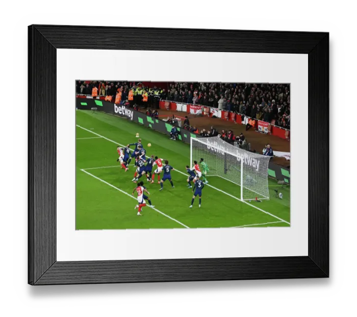 Framed Print : Arsenal FC v Manchester United FC - Premier League Framed Print : Arsenal FC v Manchester United FC - Premier League