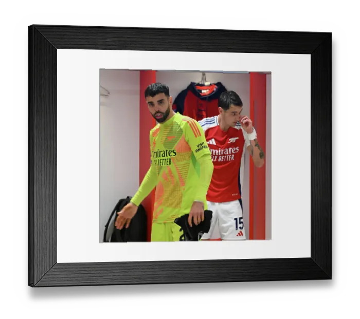Framed Print : Arsenal FC v Manchester United FC - Premier League